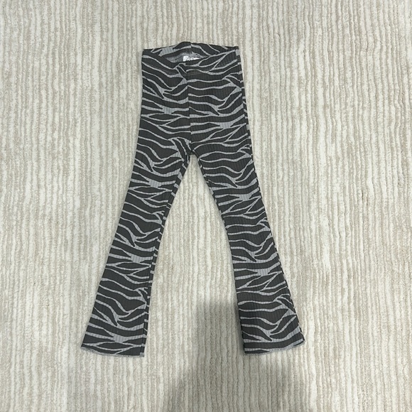 NWT Zara zebra print set, size 4-5 - Picture 6 of 8